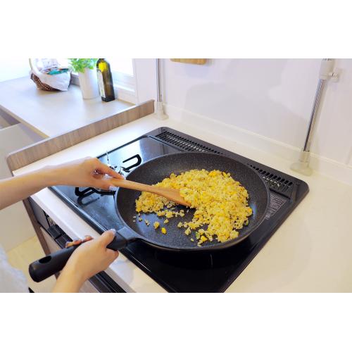 ＜LIV PLUS＞でかすぎる！フライパン　ガス火　32cm