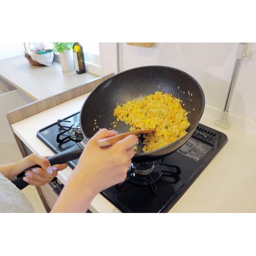 ＜LIV PLUS＞でかすぎる！ウォックパン　ガス火　32cm