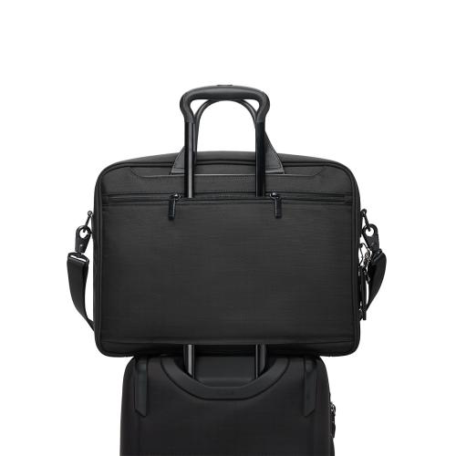 ＜TUMI＞TUMI ALPHA ミディアム・15インチ・エクスパンダブル・ブリーフケース / ブラック