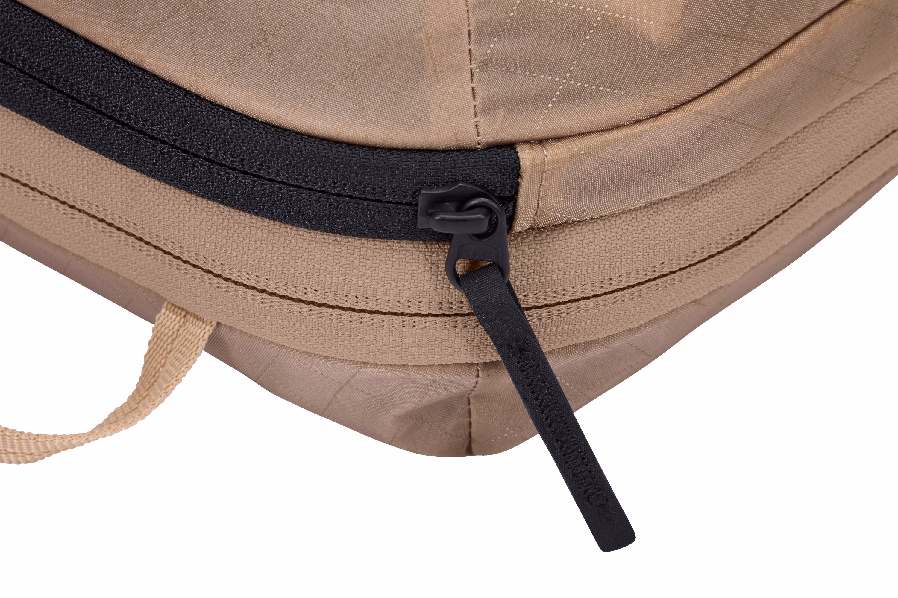 ＜THULE＞コンプレッションパッキングキューブ M ジェントルベージュ