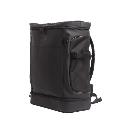 ＜newbalance＞2層式BOXリュック AC49470