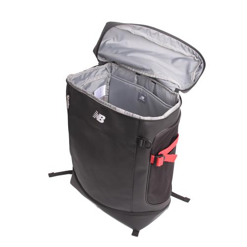 ＜newbalance＞2層式BOXリュック AC49470