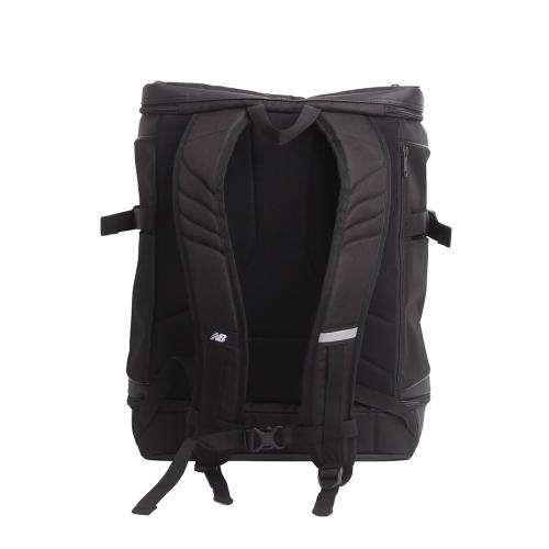 ＜newbalance＞2層式BOXリュック AC49470
