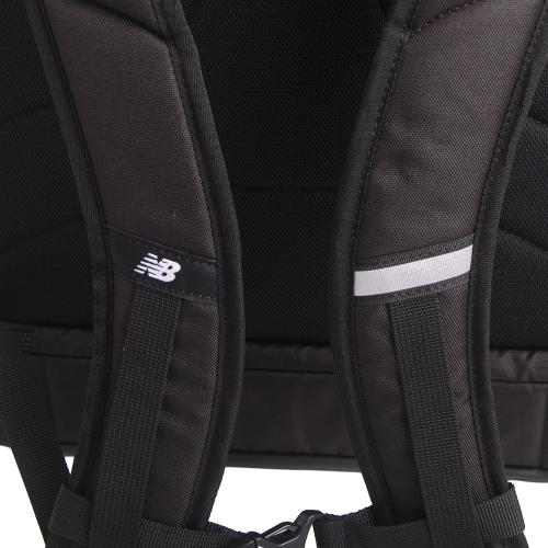 ＜newbalance＞2層式BOXリュック AC49470