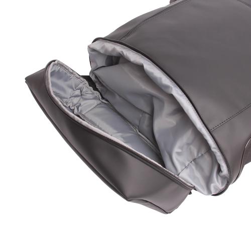 ＜newbalance＞2層式BOXリュック AC49470