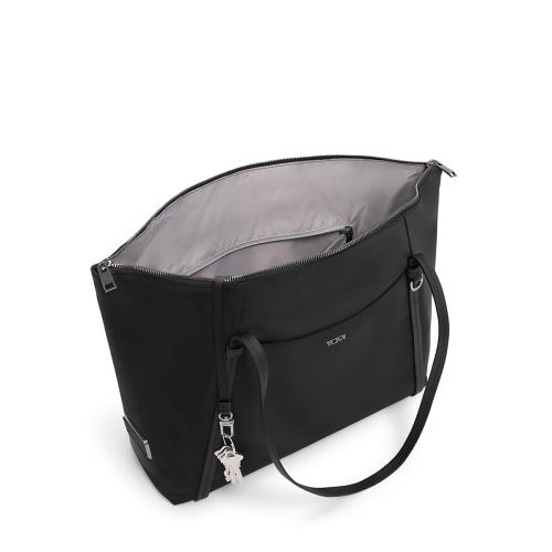 ＜TUMI＞VOYAGEUR 「キュー」TOTE  ブラック/ガンメタル