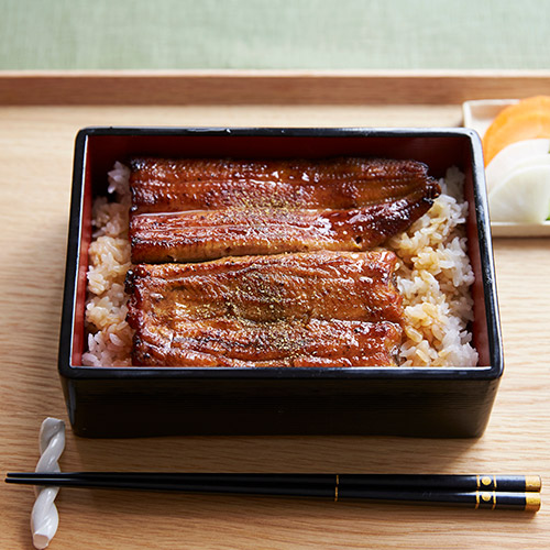 〈つきじ宮川本廛〉備長炭職人手焼鰻蒲焼