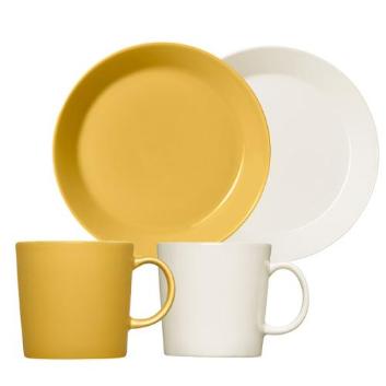 イッタラ＞ティーマ マグ・21cmプレートペア／ﾊﾆｰ・ﾎﾜｲﾄ | ANAセレクション