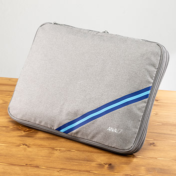 ANAオリジナル＞ユニフォームコレクション (CA) 圧縮ポーチ L | ANA