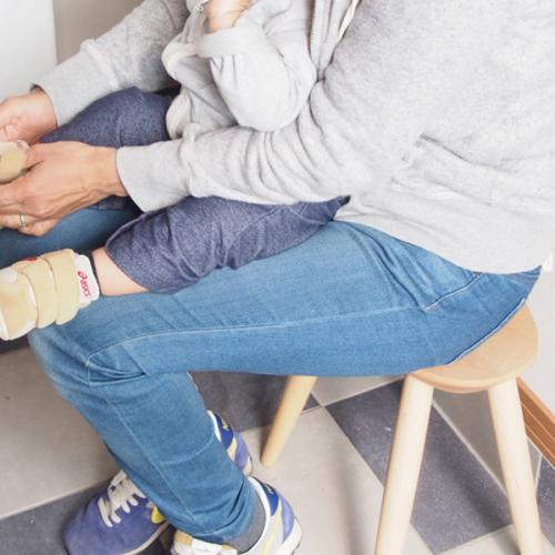 ＜cosineコサイン＞エントランススツール メープル