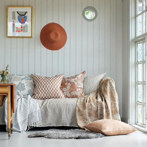 ＜リトルファント＞クッション50×50cm（中材込）Wild at heart テラコッタ