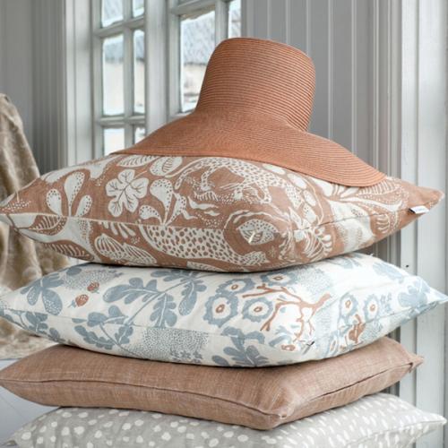 ＜リトルファント＞クッション50×50cm（中材込）Wild at heart テラコッタ