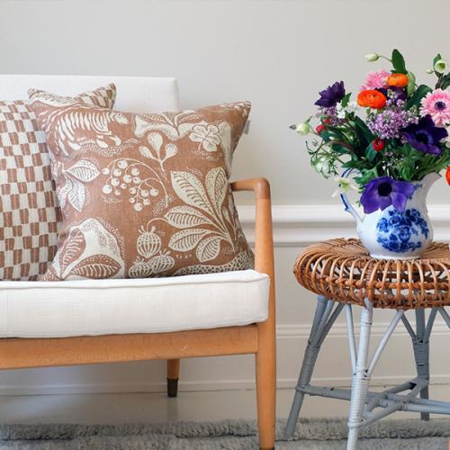 ＜リトルファント＞クッション50×50cm（中材込）Wild at heart テラコッタ