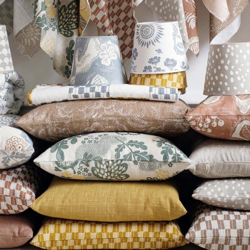 ＜リトルファント＞クッション50×50cm（中材込）Wild at heart テラコッタ