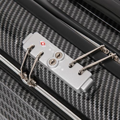 ＜ANAオリジナル＞キャスターバッグBLADE（ANAロゴプレート付き）