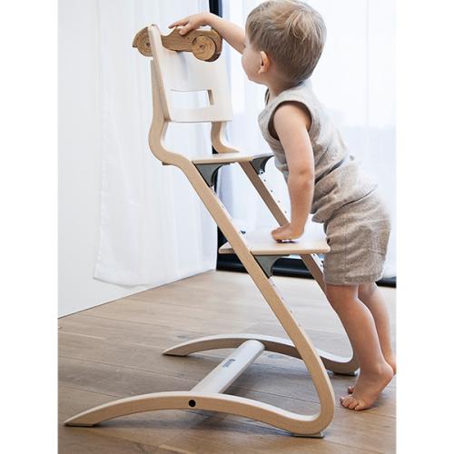 ＜Leanderリエンダー＞ハイチェア