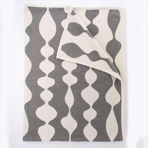 ＜クリッパン＞マーガレットローズ　シュニールコットン　140×180cm　グレー