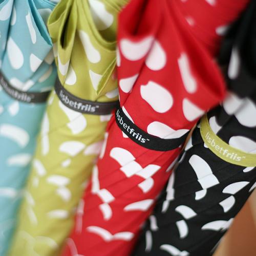 ＜リズベット・フリース＞長傘　フラワーパワー柄  2本セット