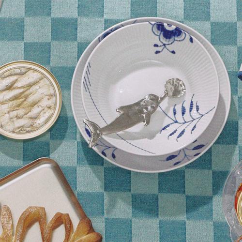 ＜ロイヤル コペンハーゲン＞ブルーフルーテッド　メガ　ディーププレート17cm