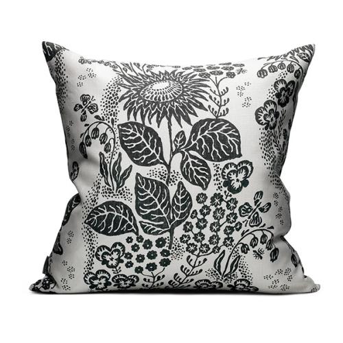 ＜リトルファント＞クッション(中材込) 50×50cm Septemberブラック