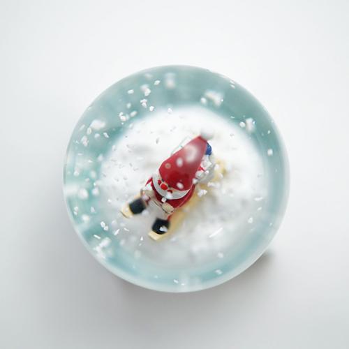 ＜Nordika Nisse＞ノルディカニッセ miniスノードーム  そりに乗ったサンタ